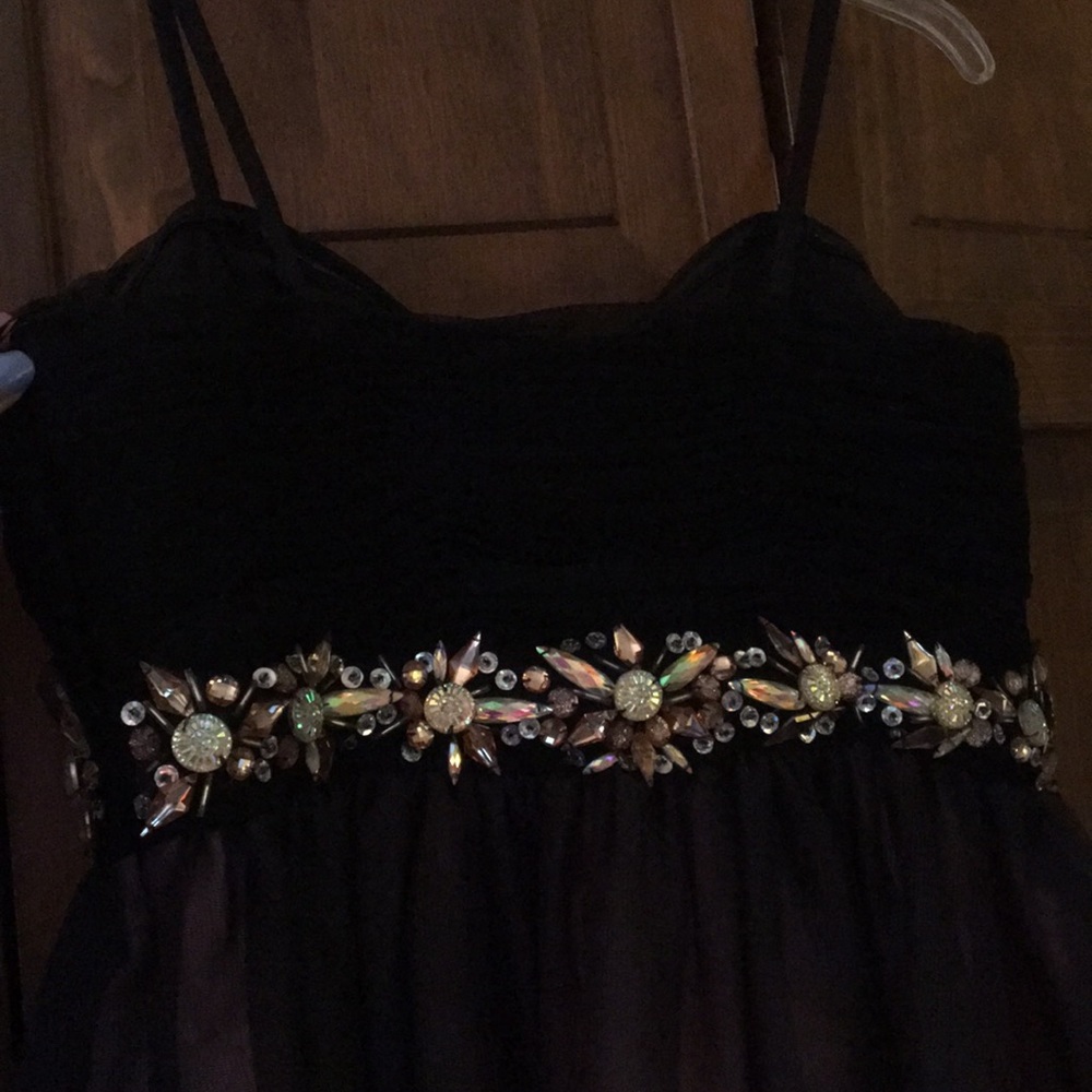 PROM DRESS - Picture 4 of 8